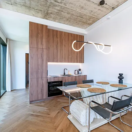 Panoramic View 1 Bd By Domvia *